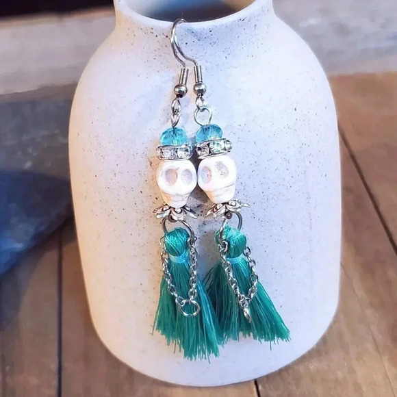 Boho Voodoo Skull Tassel Earrings - Green & White Skull Charm Dangle Earrings - Picture 1 of 6